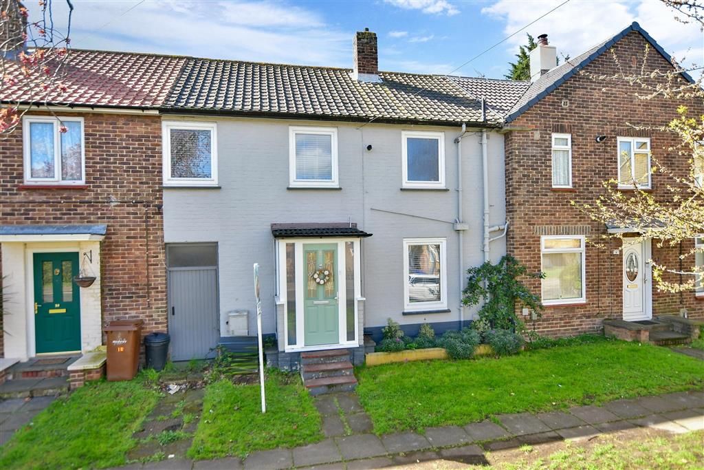 2 bed terraced house for sale in Goudhurst Road, Twydall, Gillingham