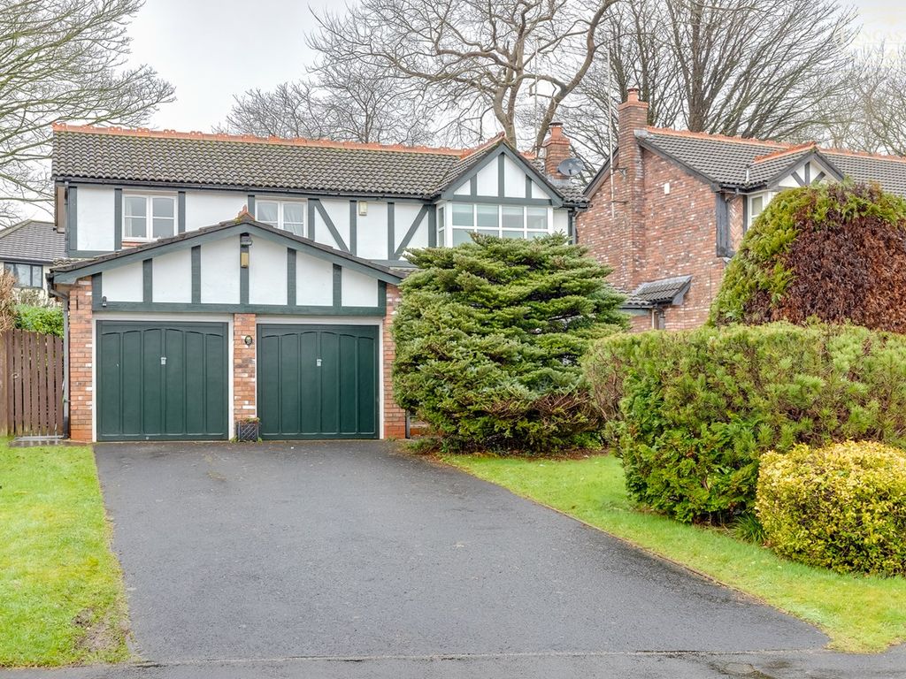 4 bed detached house for sale in Mossdale Avenue, Lostock, Bolton BL1