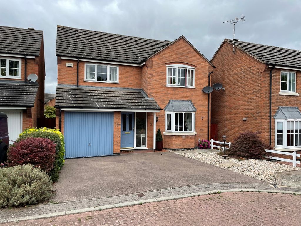 4 bed detached house for sale in Cordonnier Close, Broughton Astley