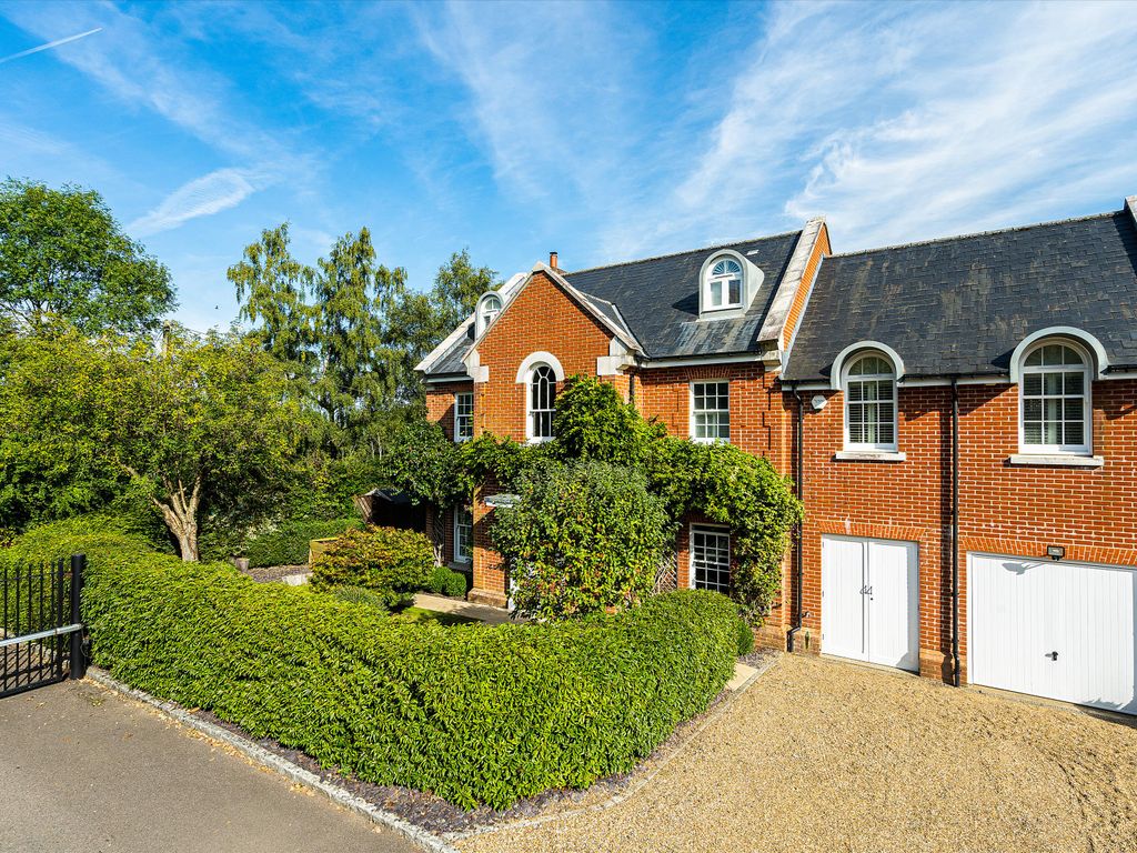 5 bed detached house for sale in Birchfield, Sundridge, Sevenoaks, Kent TN14 Zoopla