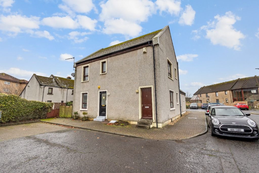 2 bed flat for sale in Carters Place, Irvine, North Ayrshire KA12, £