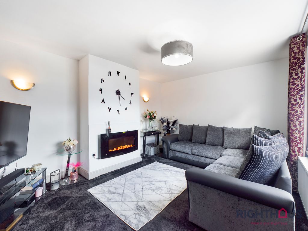 Whitehaven Close, Woodside, Bradford BD6  