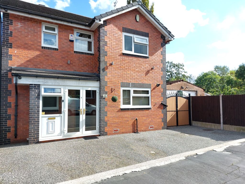 New home, 4 bed detached house for sale in Kendal Road, Crumpsall M8, £