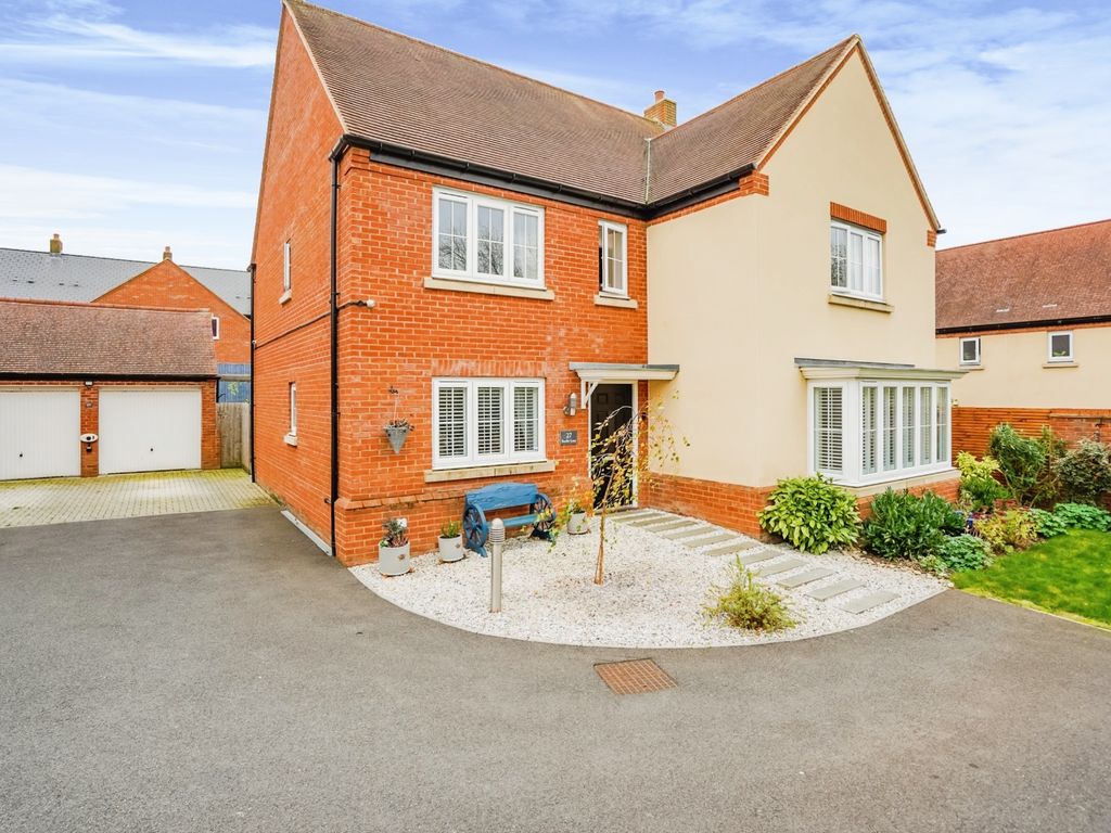 Border Lane, Buckingham MK18  