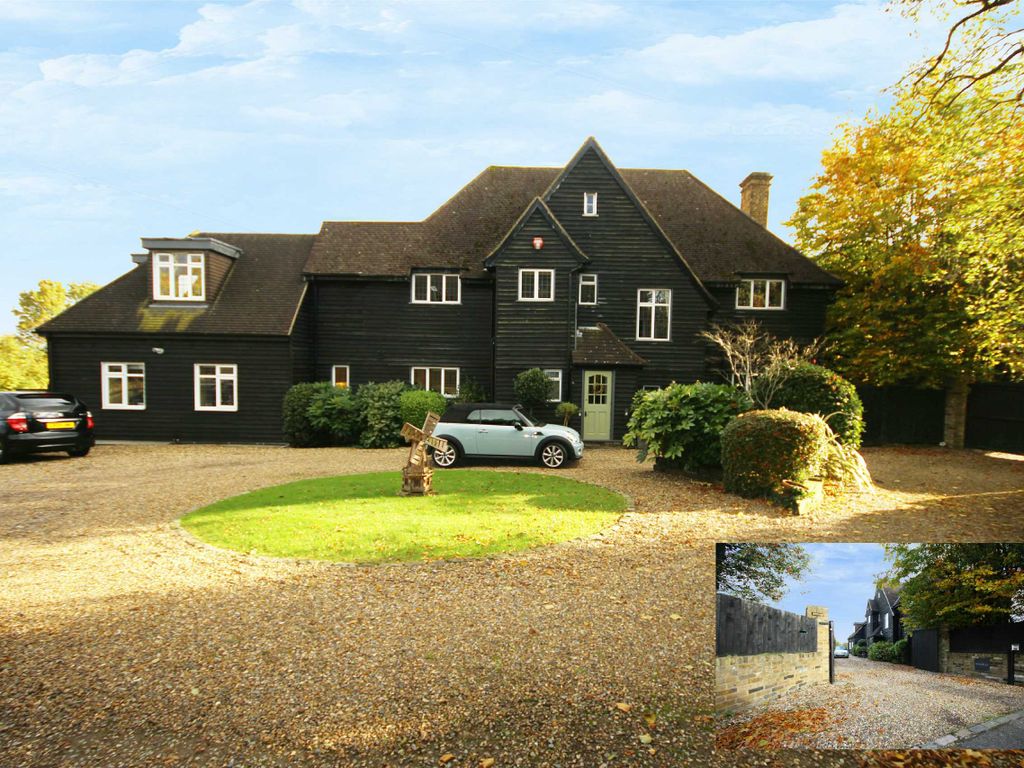 5 bed detached house for sale in Road, Arkley, Hertfordshire EN5