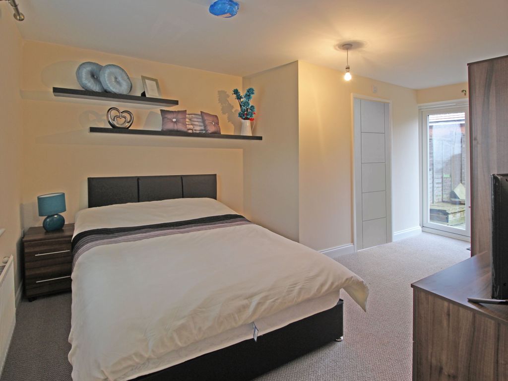 1 bed terraced house to rent in Room 1 Saxon Way, Great Denham, Bedford MK40, £650 pcm Zoopla