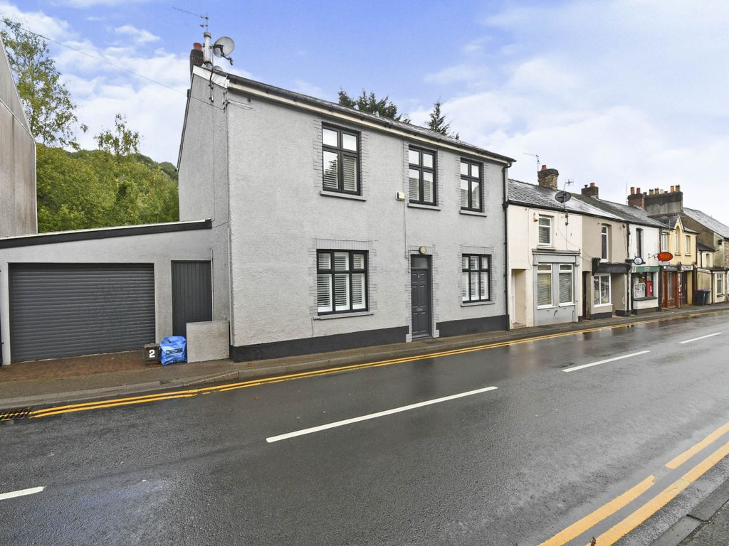 4 bed end terrace house for sale in Station Street, Abersychan