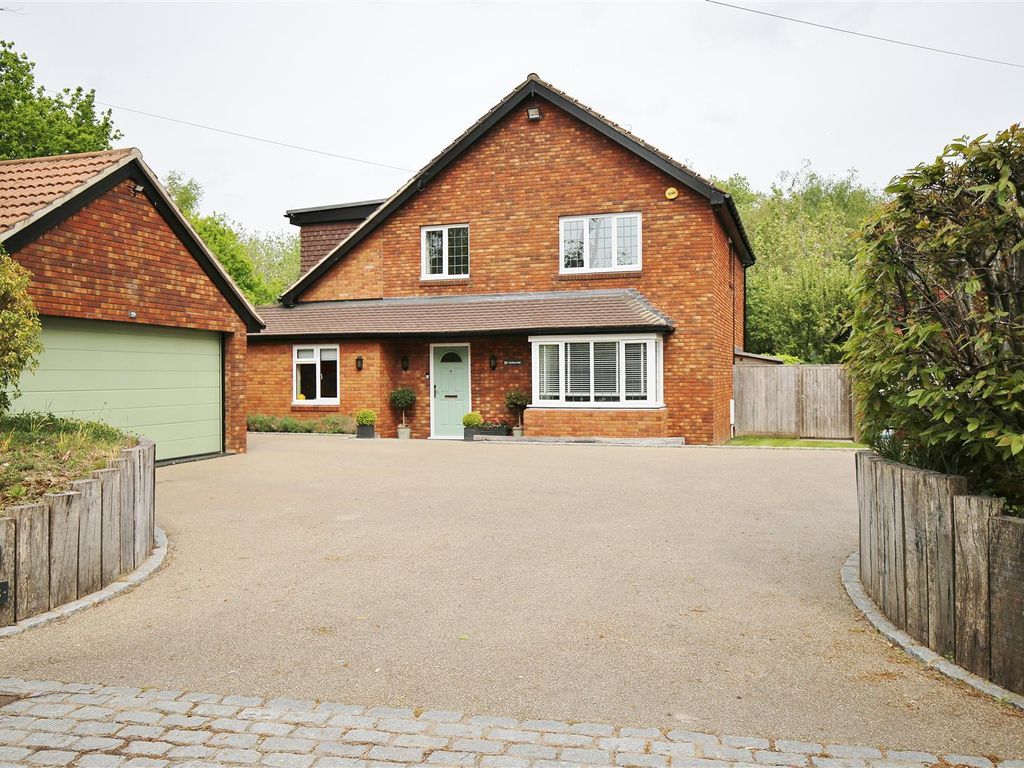 5 bed detached house for sale in Fen Pond Road, Ightham, Sevenoaks TN15