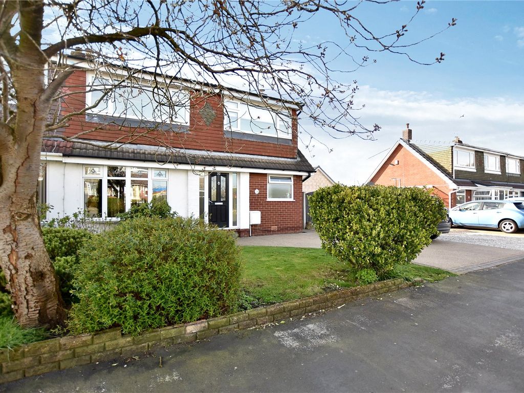 4 bed semidetached house for sale in Denbydale Way, Royton, Oldham