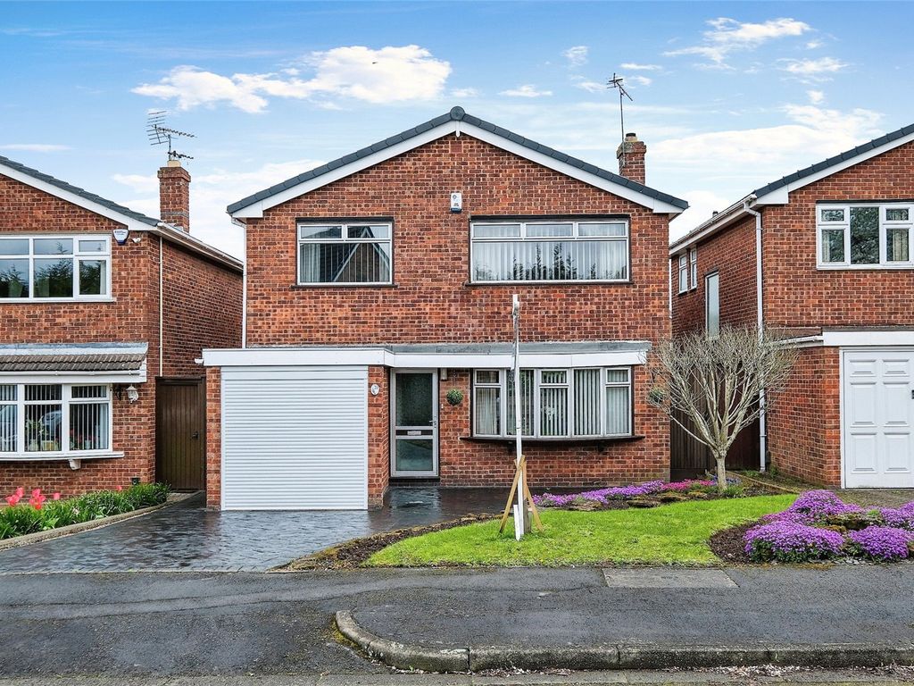 3 bed detached house for sale in Collingwood Close, Clifton Grove