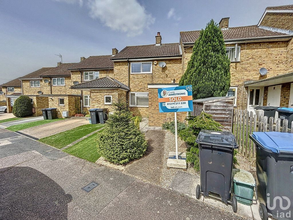 2 bed terraced house for sale in Fold Croft, Harlow CM20, £350,000 Zoopla