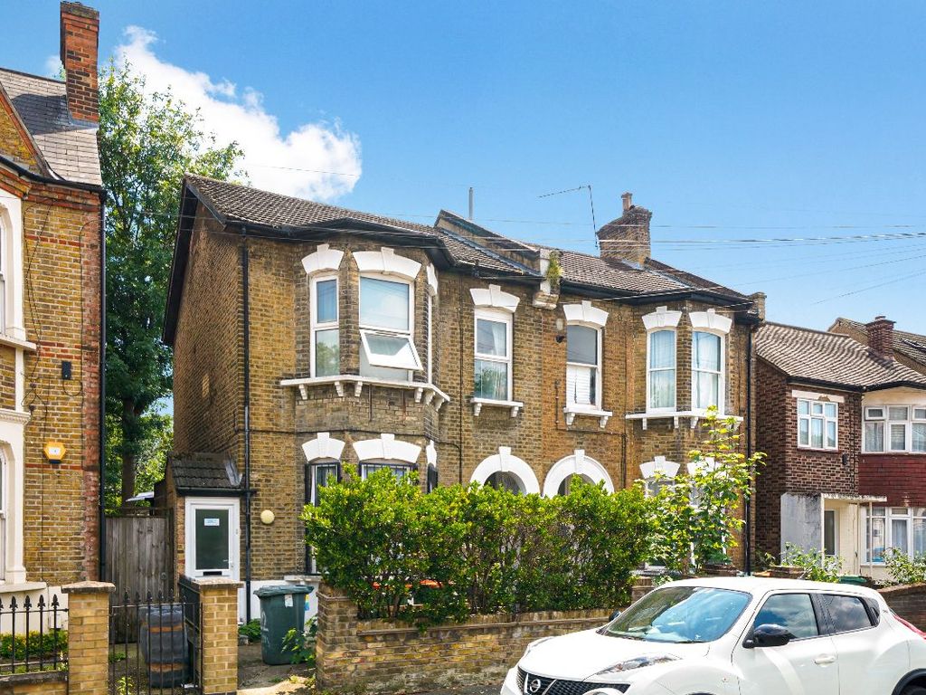 3 bed flat for sale in Clova Road, Forest Gate E7, £475,000 Zoopla
