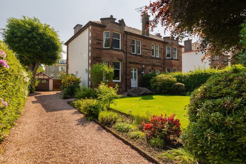 5 bed semidetached house for sale in Lubnaig Road, Newlands G43, £