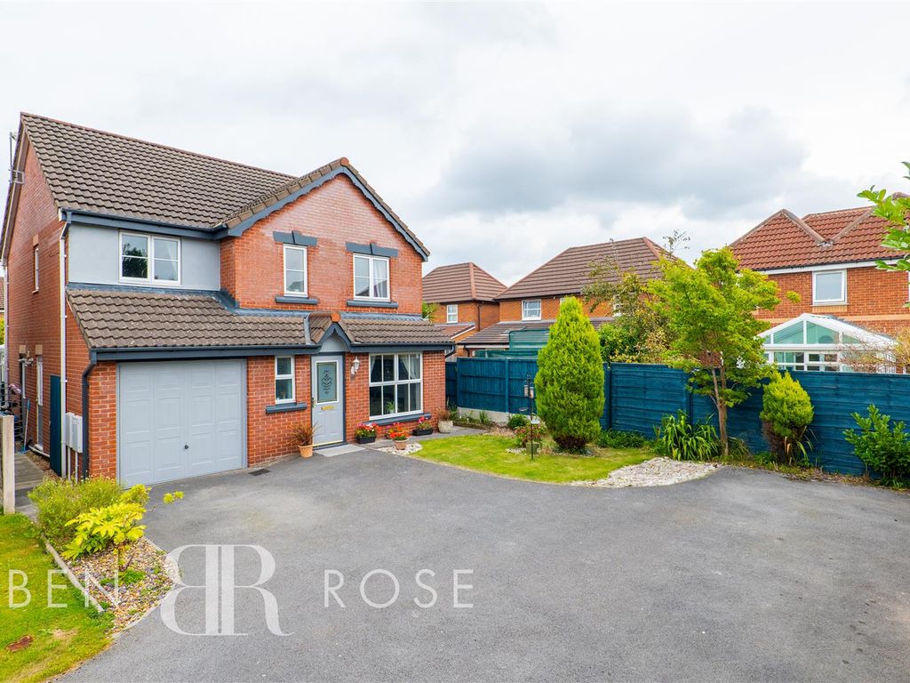 4 bed detached house for sale in Muirfield Close, Euxton, Chorley PR7