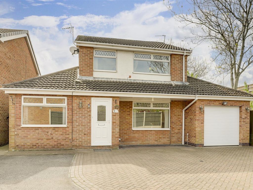 4 bed detached house for sale in Cairnsmore Close, Long Eaton