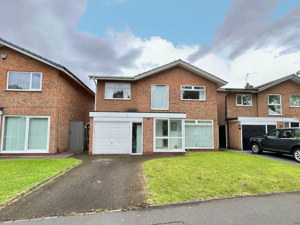 4 bed detached house for sale in Rowood Drive, Solihull B92, £375,000 Zoopla