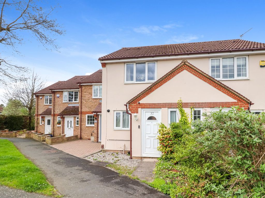 2 bed terraced house for sale in Swallows Oak, Abbots Langley WD5 Zoopla