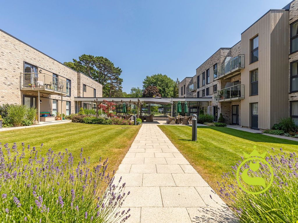 2 bed flat for sale in Lindsay Road, Poole BH13, £392,000 Zoopla