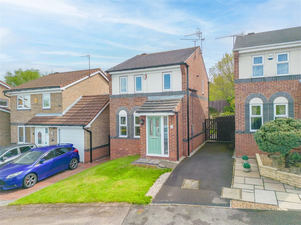 3 bed property for sale in Swalebank Close, Chesterfield S40 Zoopla