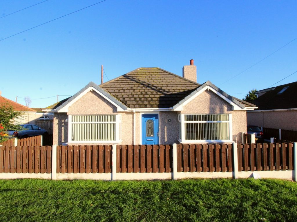 4 bed bungalow for sale in St. Asaph Avenue, Kinmel Bay, Conwy LL18