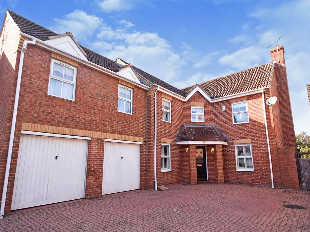 Lister Tye, Chelmsford CM2  