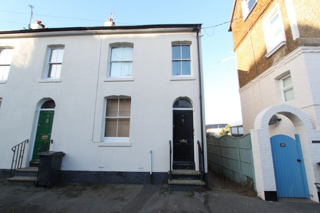 2 bed flat to rent in Liverpool Road, Walmer CT14 Zoopla