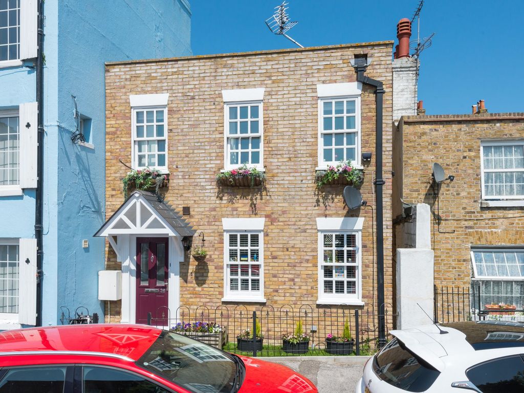 2 bed detached house for sale in Trinity Square, Margate CT9 Zoopla