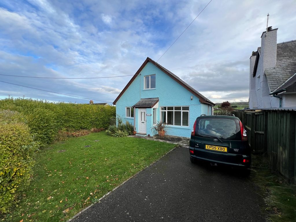 3 bed bungalow for sale in Aberporth, Cardigan SA43, £339,950 Zoopla