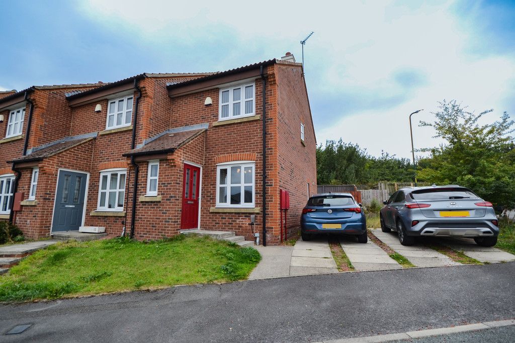 2 bed end terrace house for sale in Ambleside, SkeltonInCleveland