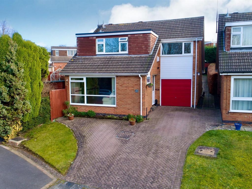 4 bed detached house for sale in Craven Close, Loughborough LE11, £
