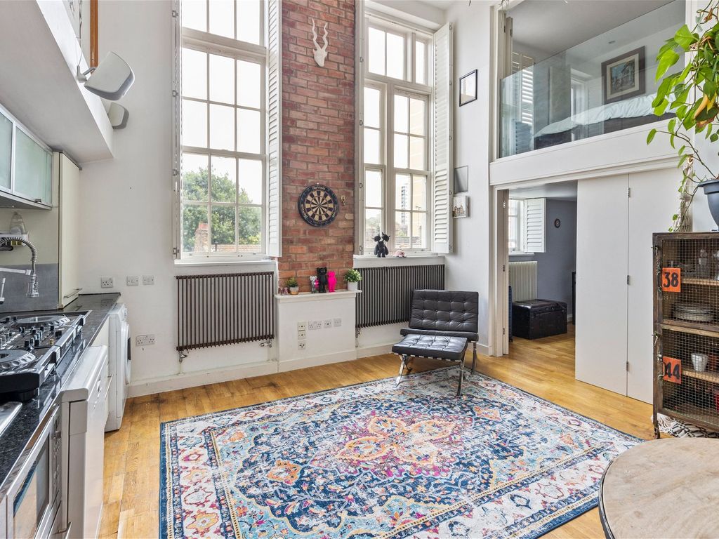 2 bed flat for sale in The Academy, Vauxhall SW8, £675,000 Zoopla