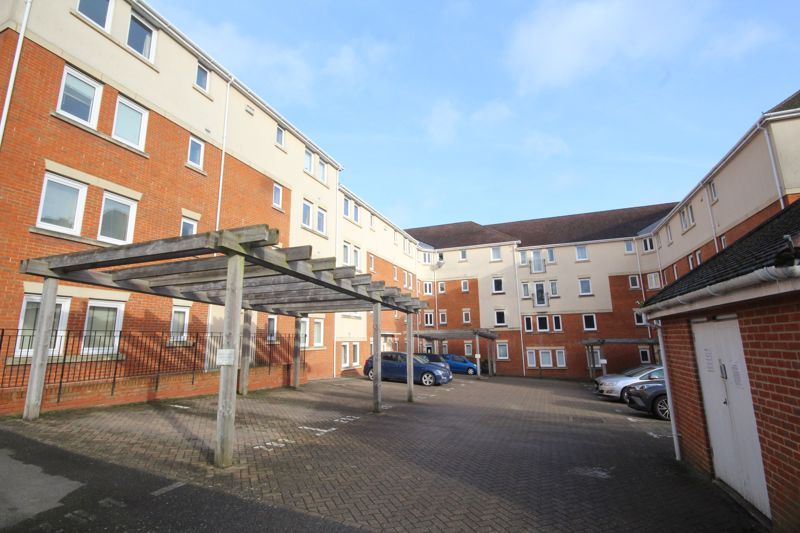 1 bed flat to rent in Addison Road, Tunbridge Wells TN2, £995 pcm Zoopla