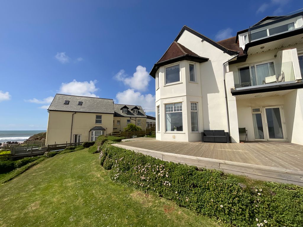 3 bed flat to rent in Crooklets, Bude, Cornwall EX23 Zoopla