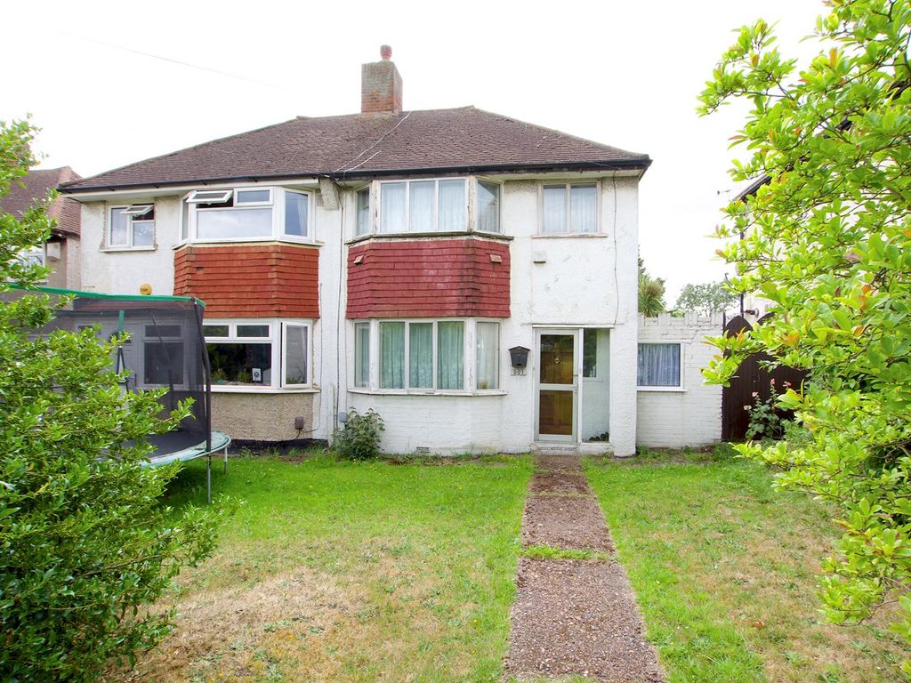 3 bed semidetached house for sale in East Rochester Way, Sidcup DA15