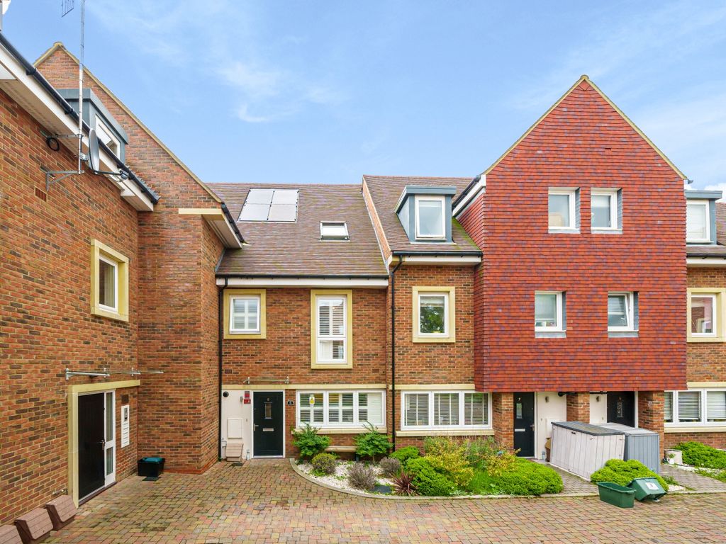 5 bed terraced house for sale in Ash Tree Close, Orpington BR6 Zoopla