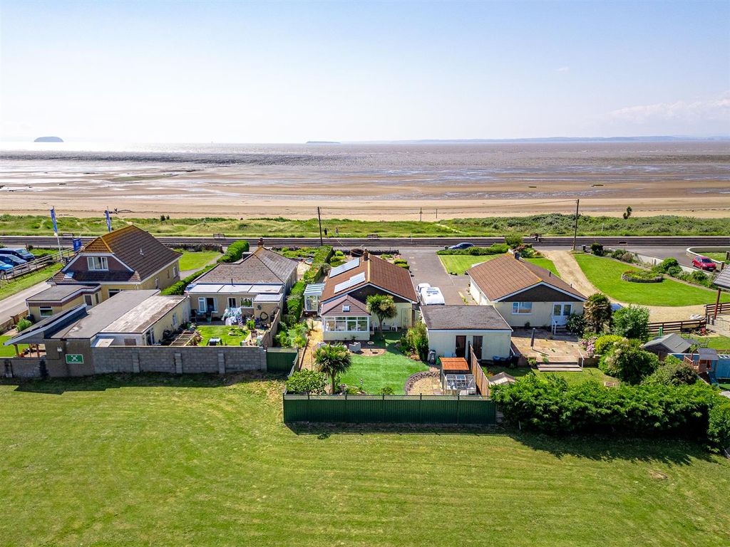 3 bed detached bungalow for sale in Beach Road, Kewstoke, WestonSuper