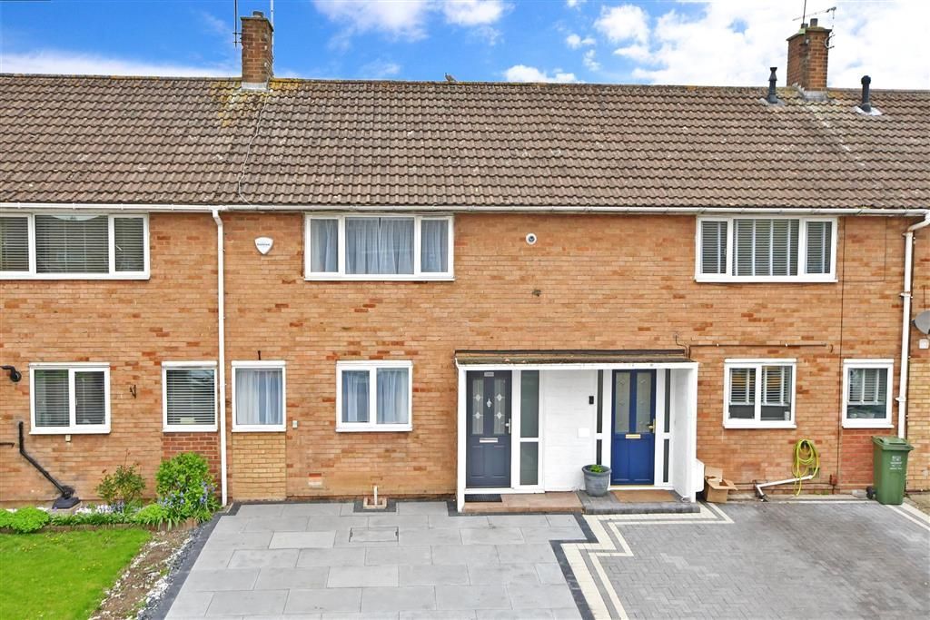 2 bed terraced house for sale in Danbury Down, Basildon, Essex SS14
