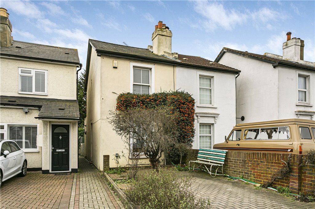 2 bed semidetached house for sale in Whitehorse Lane, London SE25, £