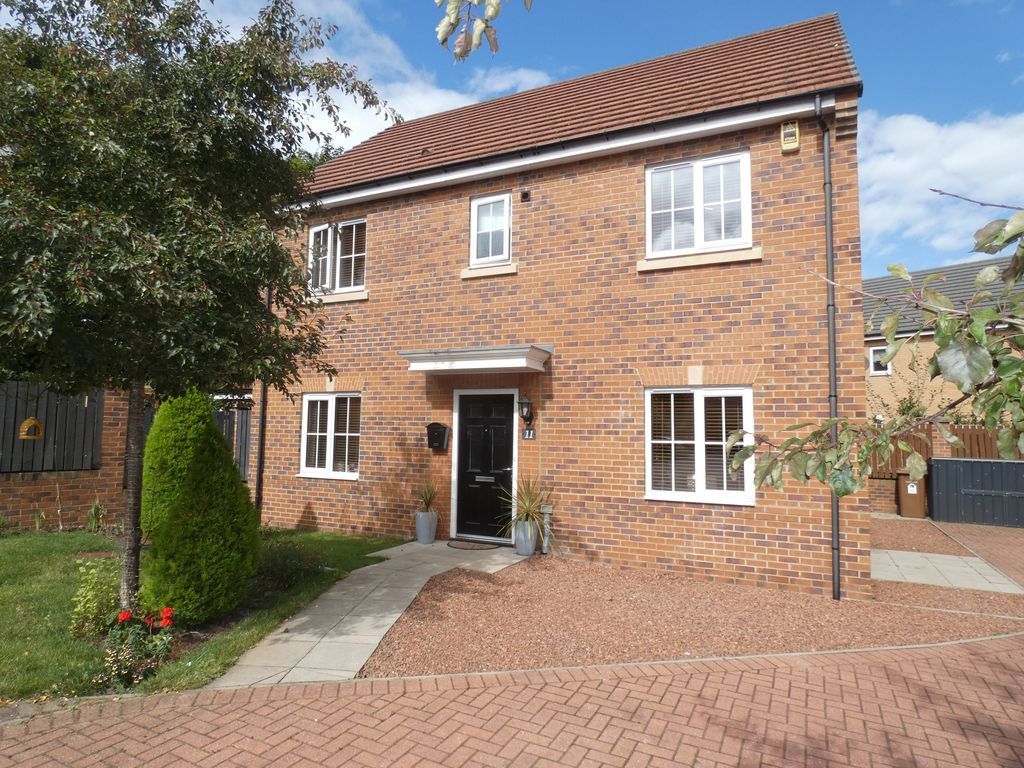 4 bed detached house for sale in Jackson Close, Seaton Delaval, Tyne