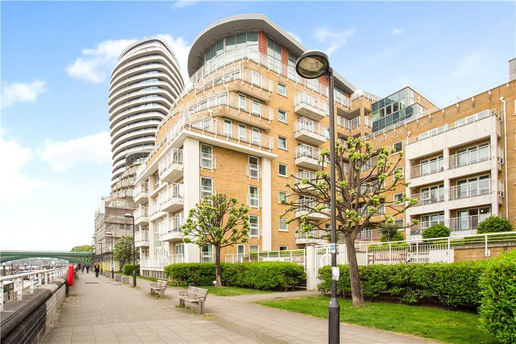 3 bed flat for sale in Oyster Wharf, 18 Lombard Road, London SW11 Zoopla