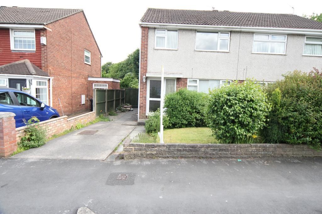3 bed semidetached house to rent in Trispen Close, Halewood, Liverpool