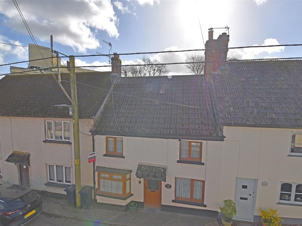 3 bed terraced house for sale in Bridge Street, Uffculme, Cullompton