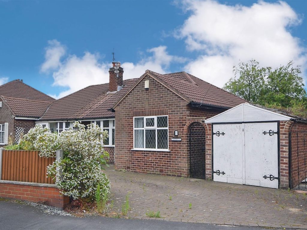 2 bed semidetached bungalow for sale in Palmer Avenue, Cheadle SK8