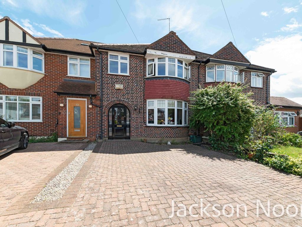 3 bed terraced house for sale in Riverview Road, Ewell KT19, £500,000