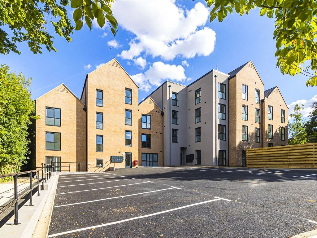 Valley Green, Hemel Hempstead, Hertfordshire HP2  