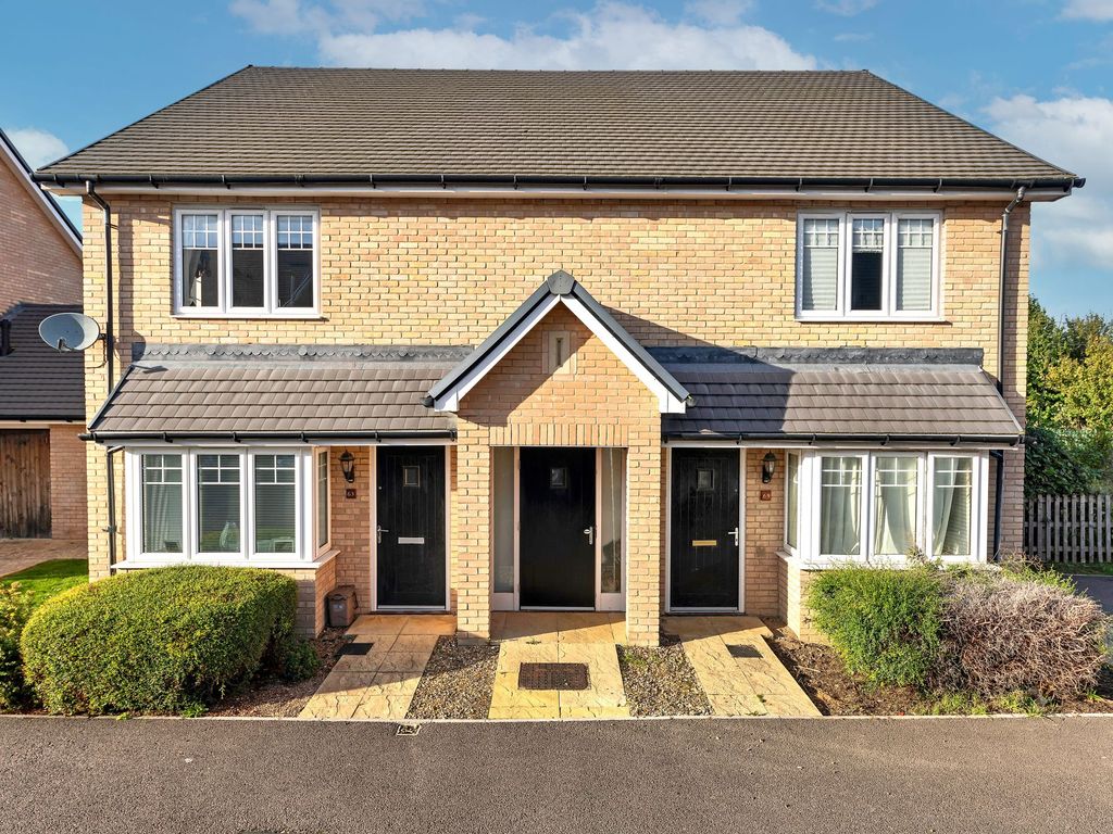 1 bed for sale in Royston SG8, £70,000 Zoopla