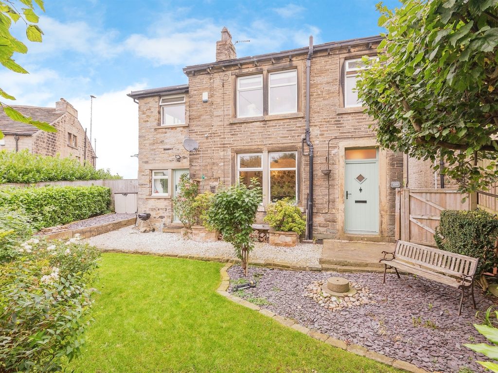 2 bed property for sale in Trinity Street, Huddersfield HD1, £220,000