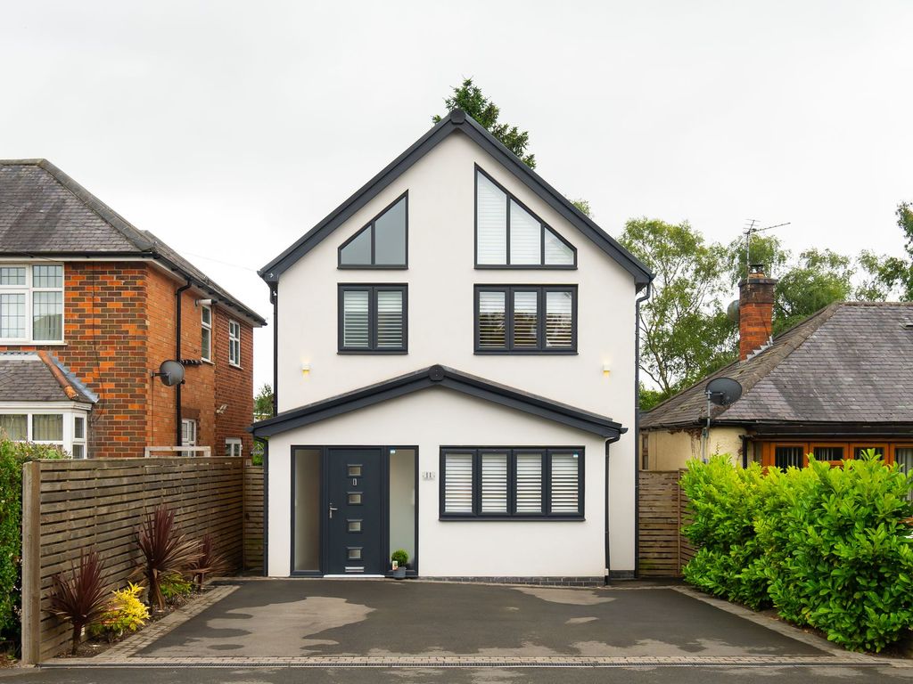 3 bed detached house for sale in Ratby Lane, Markfield LE67, £399,950