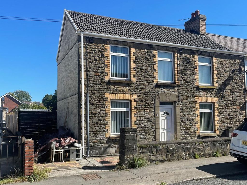3 bed semidetached house for sale in Bolgoed Road, Pontarddulais