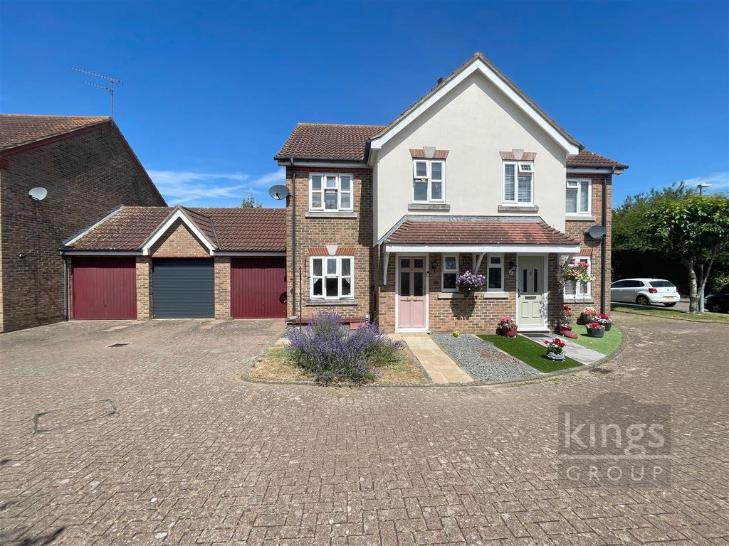 3 bed semidetached house for sale in Sheldon Close, Church Langley